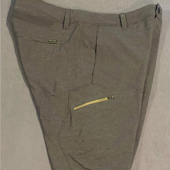 Viktos Kadre shorts mens size‎ 40 EUC gray - Picture 4 of 12